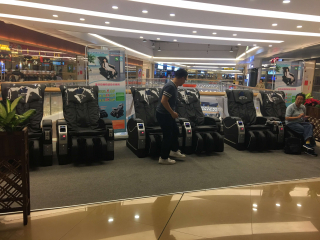 Massage Chairs with TOP Bill acceptors in a Chinese Mall